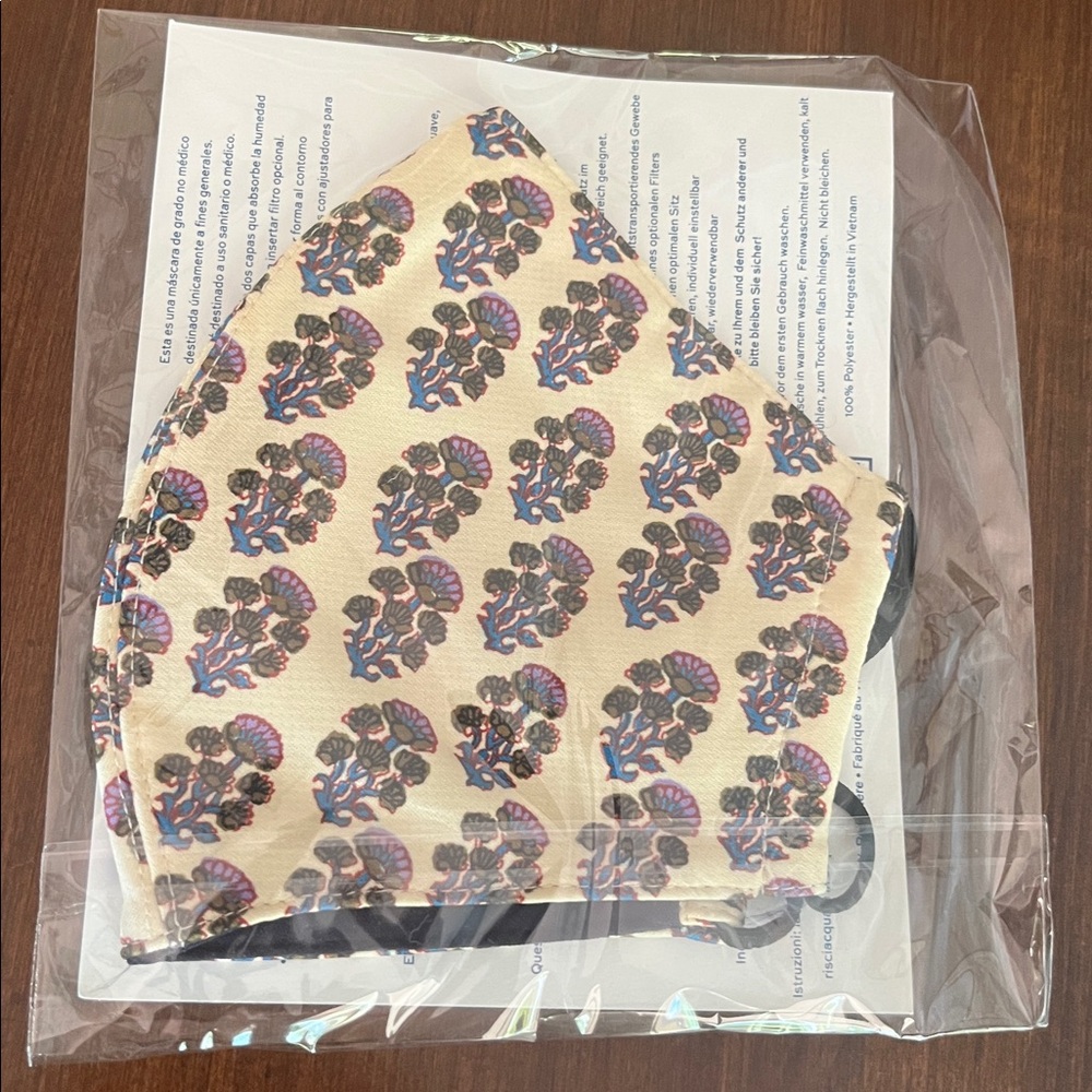 Tory Burch NON MEDICAL GRADE face mask